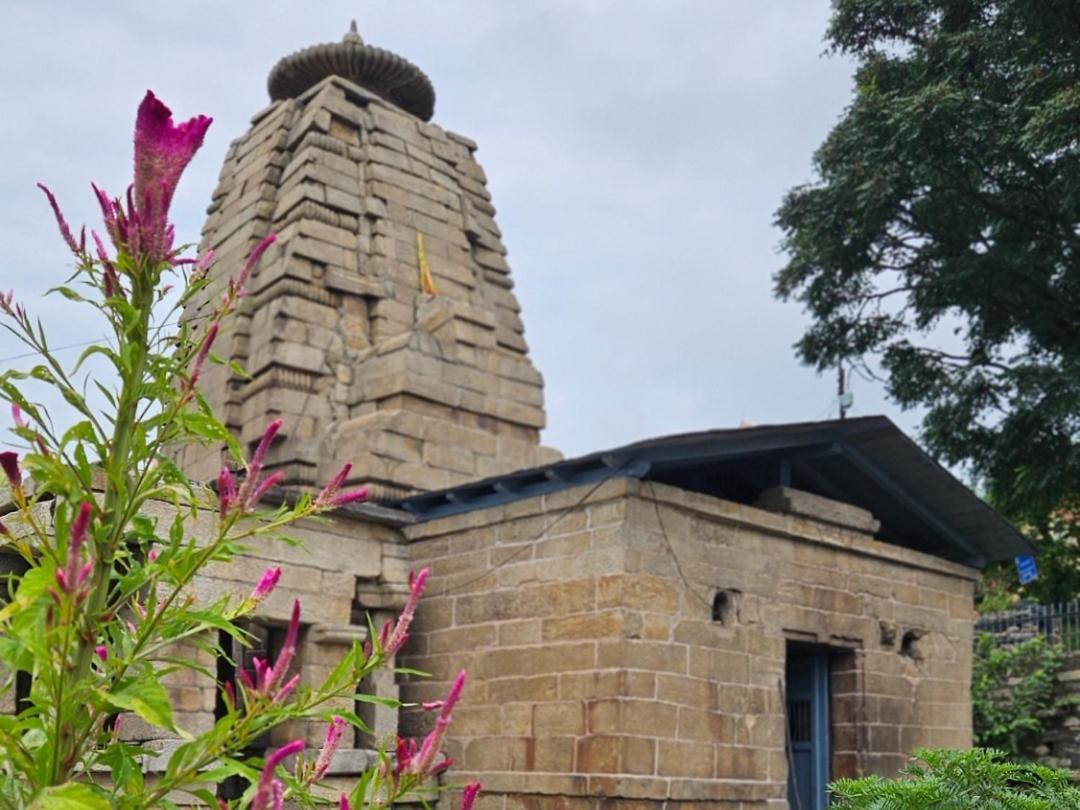 Katyuri Kings Divine Stay- Babaji'S Cave Dwarahat Exterior photo